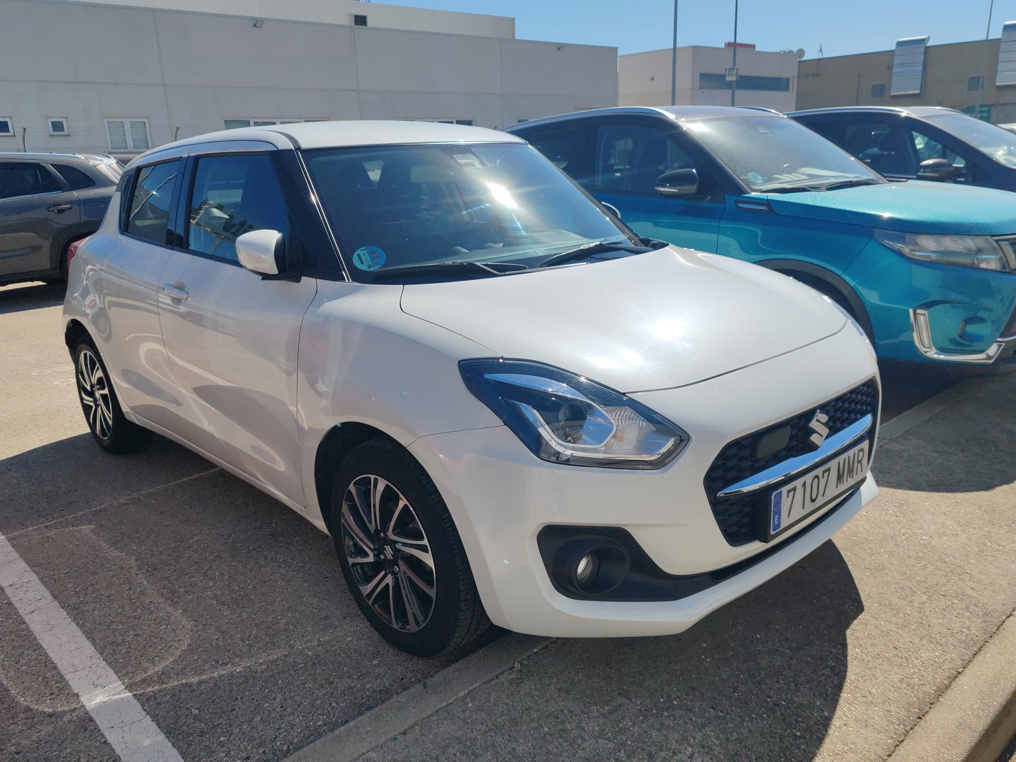 suzuki-swift-glx-10012024